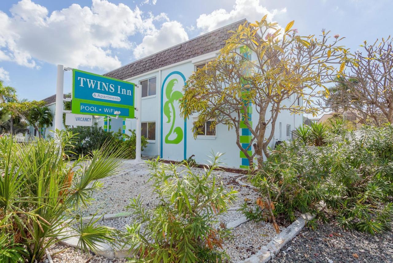 סיינט פיט ביץ' Twins Inn & Apartments מראה חיצוני תמונה